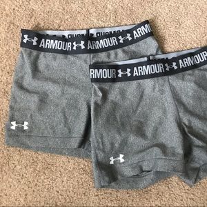 Women’s small under armor compression short